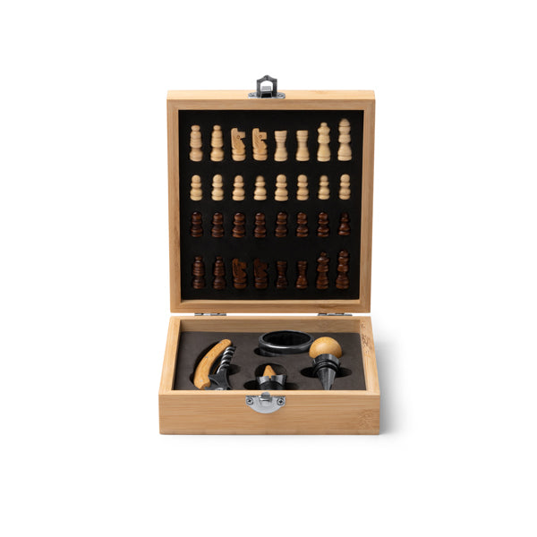 Set Vino in Bambù con Scacchiera – 4 Accessori in Acciaio Inossidabile e Pezzi degli Scacchi