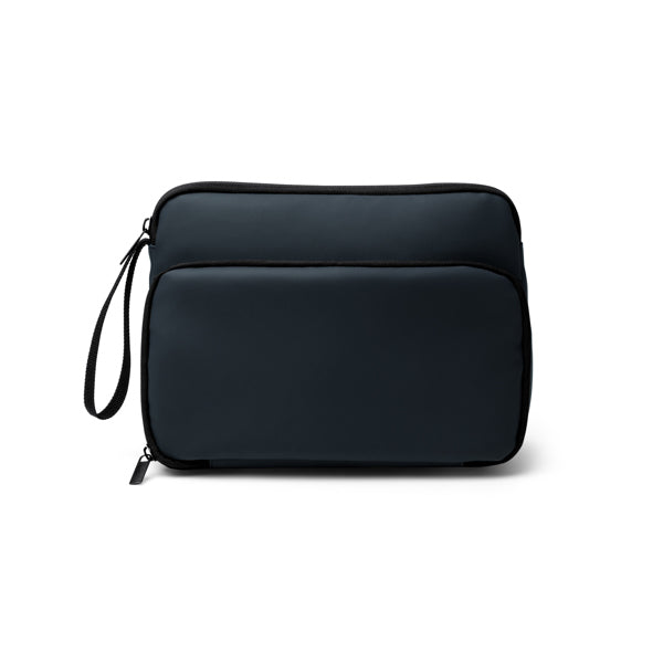 Necessaire Triangolare in Pelle PU – Lati Imbottiti, Tasche Mesh, Divisori Elastici e Doppia Zip