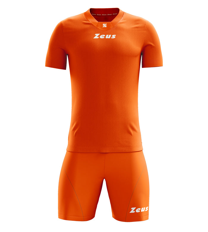 Zeus Kit Promo | Offerta da 30 Pezzi con Nome, Numero e Logo Società