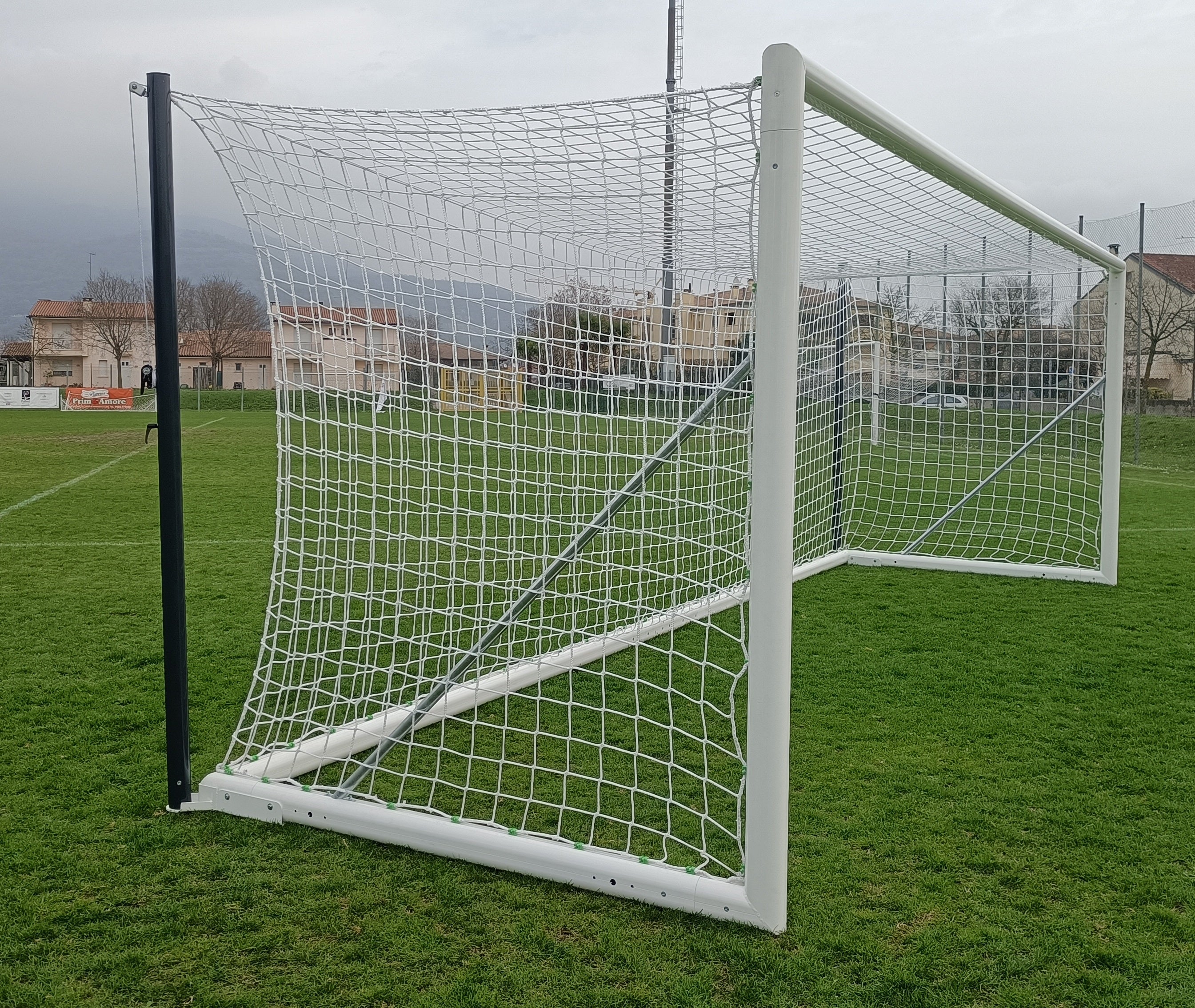 Porta da Calcio Mobile Autoportante con Rete - Alluminio Ovale 100x120mm - Certificata UNI-EN 748 - 7,32x2,44m